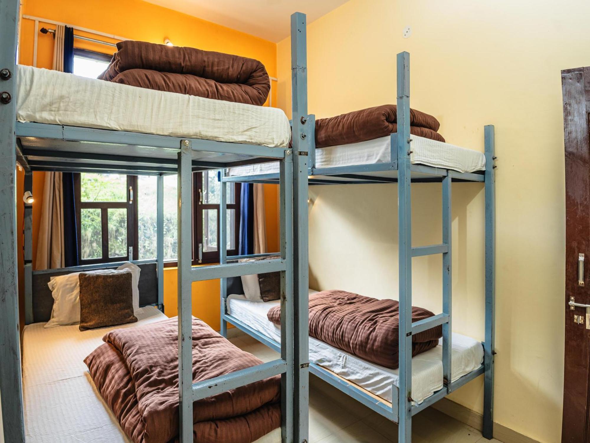 Hostel The Bunker Bir Zewnętrze zdjęcie
