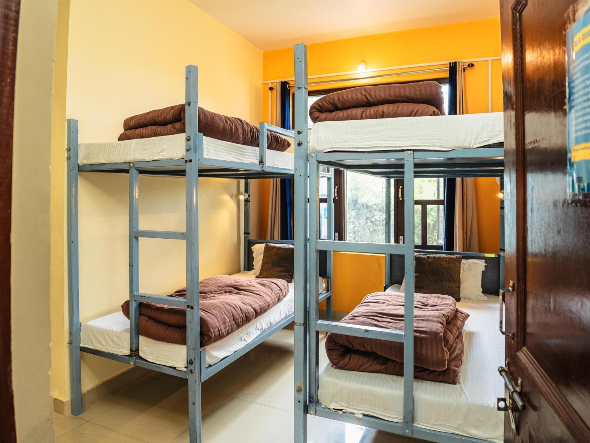 Hostel The Bunker Bir Zewnętrze zdjęcie