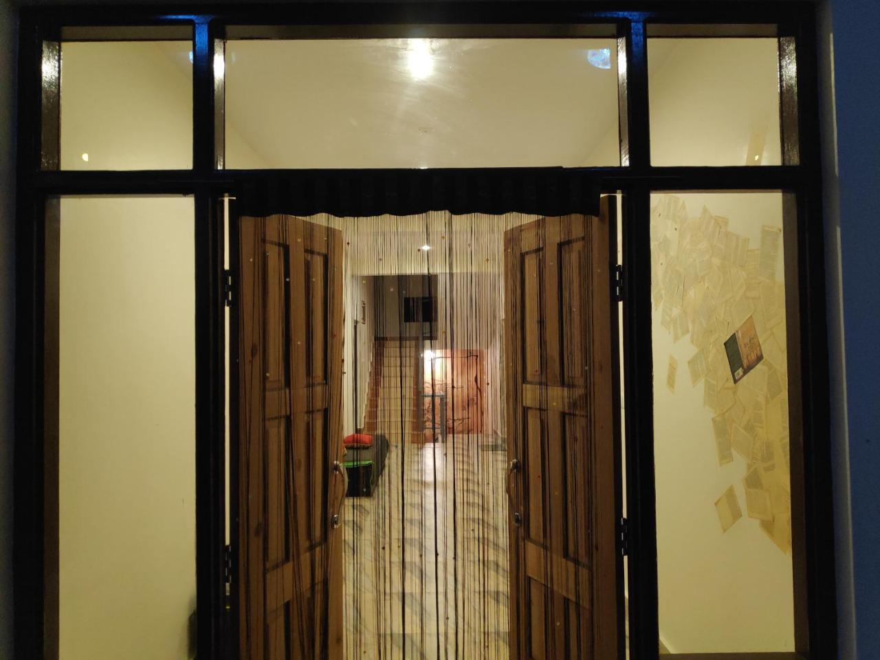 Hostel The Bunker Bir Zewnętrze zdjęcie